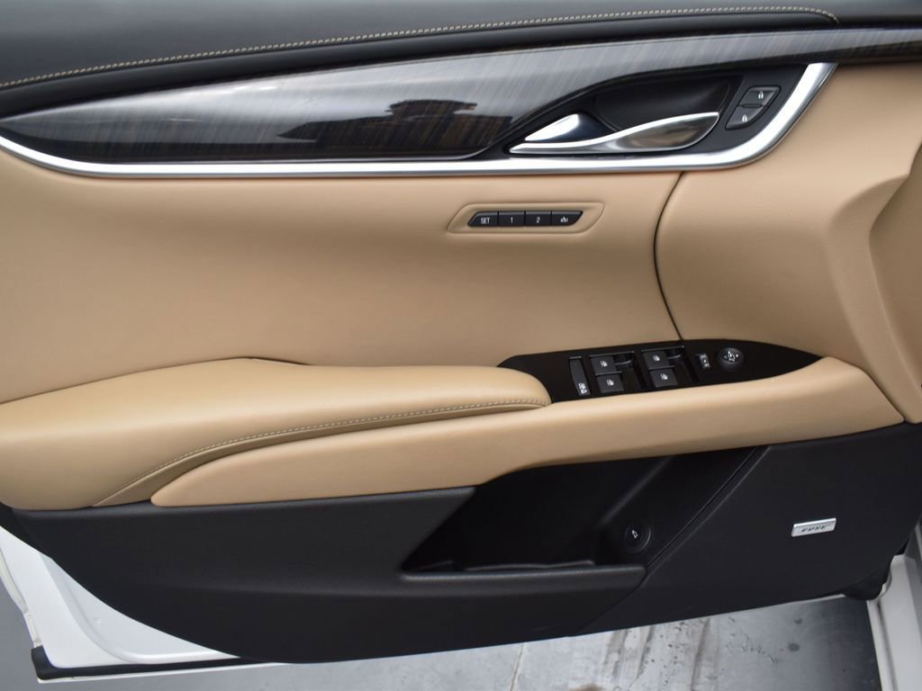 Used 2019 Cadillac XTS Vsport Platinum image 11