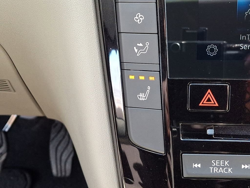 Used 2023 INFINITI QX50 Luxe image 24