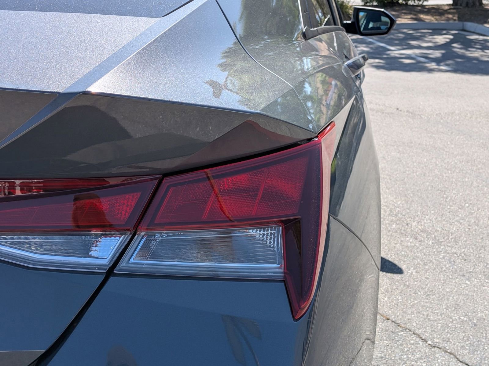 Used 2025 Hyundai Elantra SE image 11