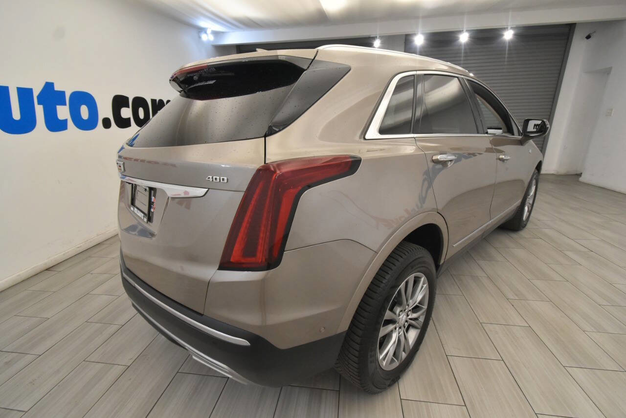 Used 2023 Cadillac XT5 Premium Luxury w/ Technology Package AWD/4WD image 5