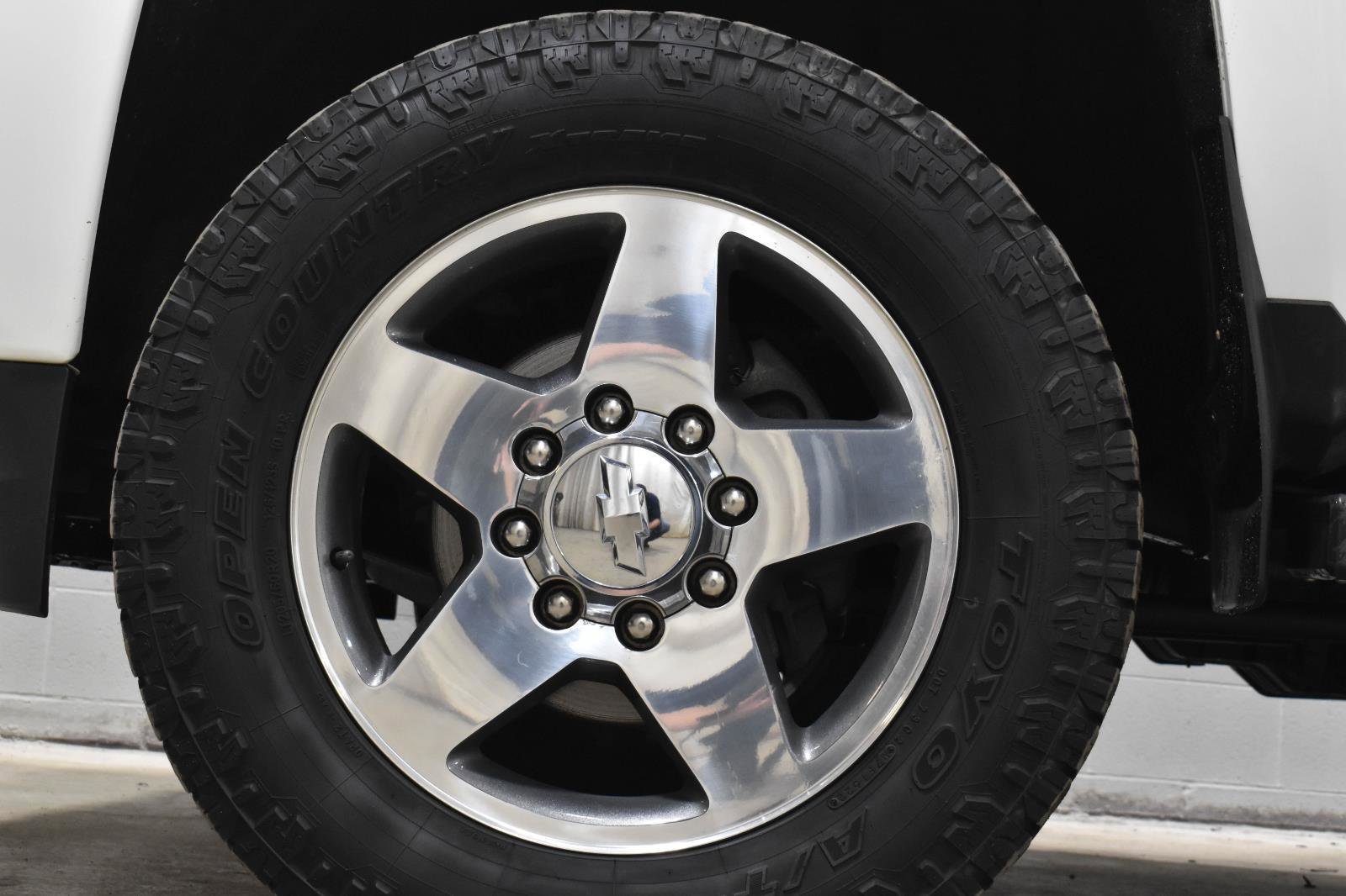 Used 2017 Chevrolet Silverado 2500 High Country w/ Duramax Plus Package image 32