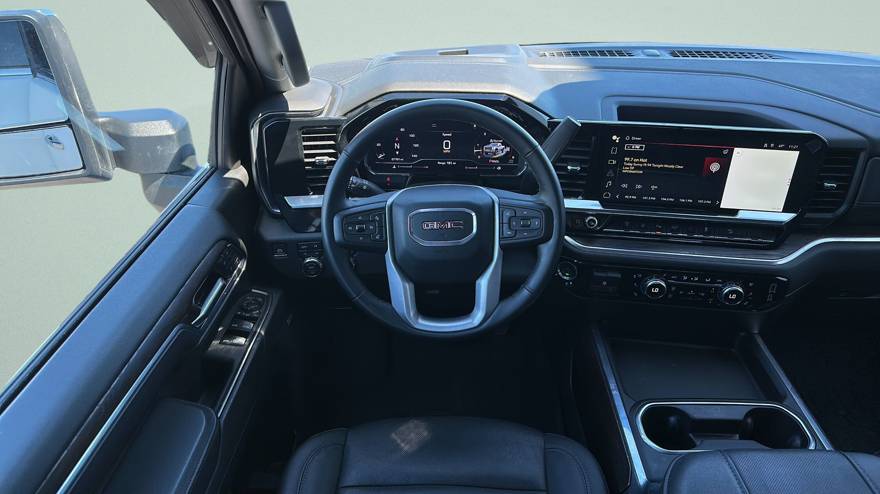 Used 2024 GMC Sierra 3500 SLT w/ SLT Premium Package AWD/4WD image 10