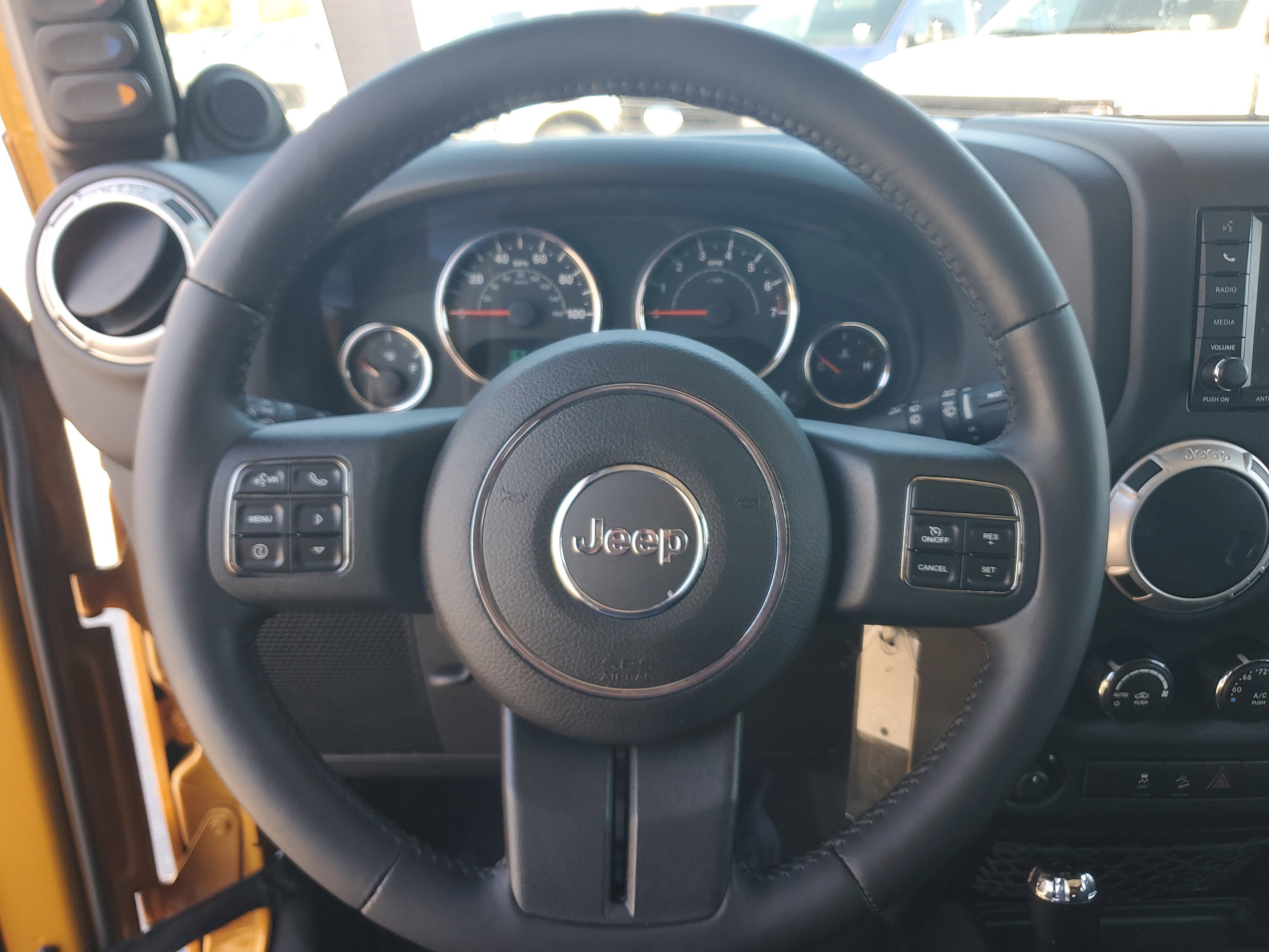 Used 2014 Jeep Wrangler Unlimited Sahara w/ Connectivity Group image 21