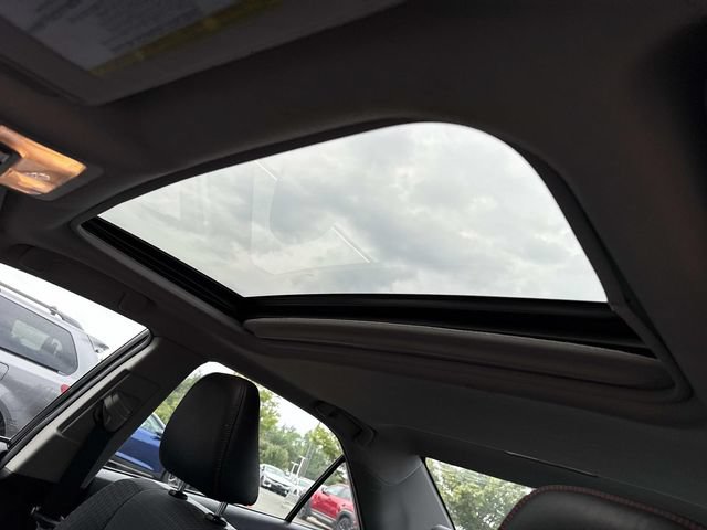 Used 2015 Toyota Camry SE w/ Moonroof Package FWD image 15