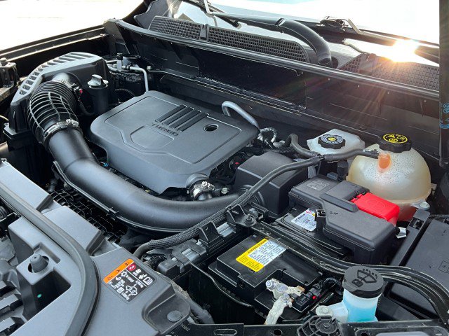 Used 2023 GMC Acadia SLT image 10