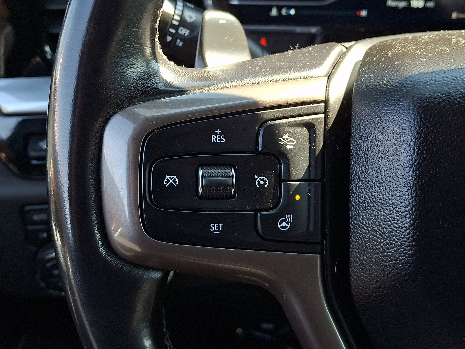 Used 2022 Chevrolet Silverado 1500 High Country w/ Technology Package image 21