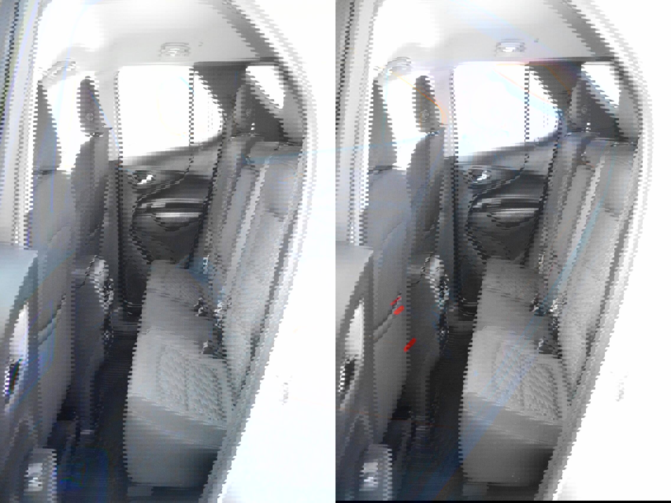 Used 2019 Chevrolet Equinox LT w/ Driver Convenience Package image 7