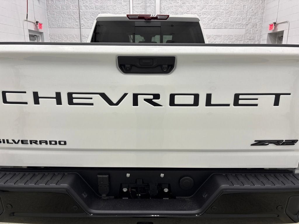 New 2026 Chevrolet Silverado 2500 ZR2 w/ LPO, Dark Essentials Package AWD/4WD image 5