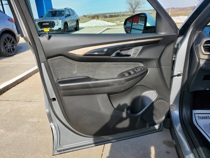 Used 2024 Chevrolet TrailBlazer ACTIV w/ Driver Confidence Package FWD image 11