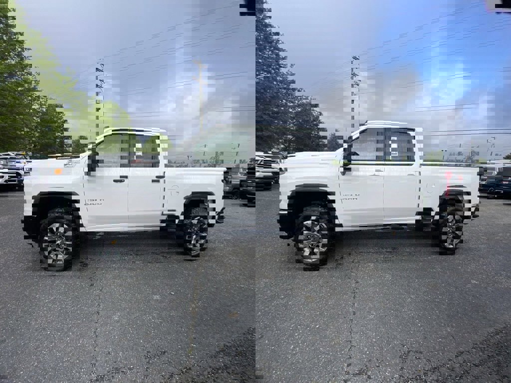 New 2025 Chevrolet Silverado 2500 Custom w/ Custom Value Package image 2