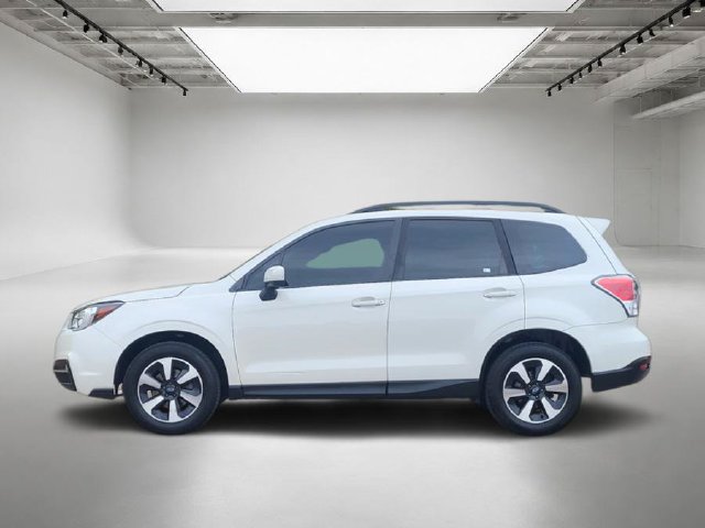 Used 2017 Subaru Forester 2.5i Premium AWD/4WD image 2