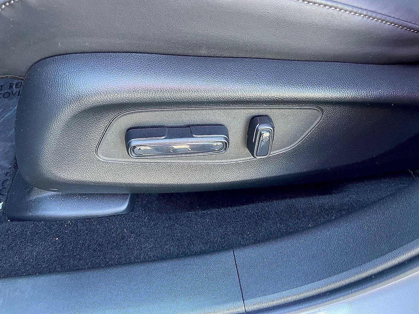 Certified 2025 Acura ADX AWD image 11