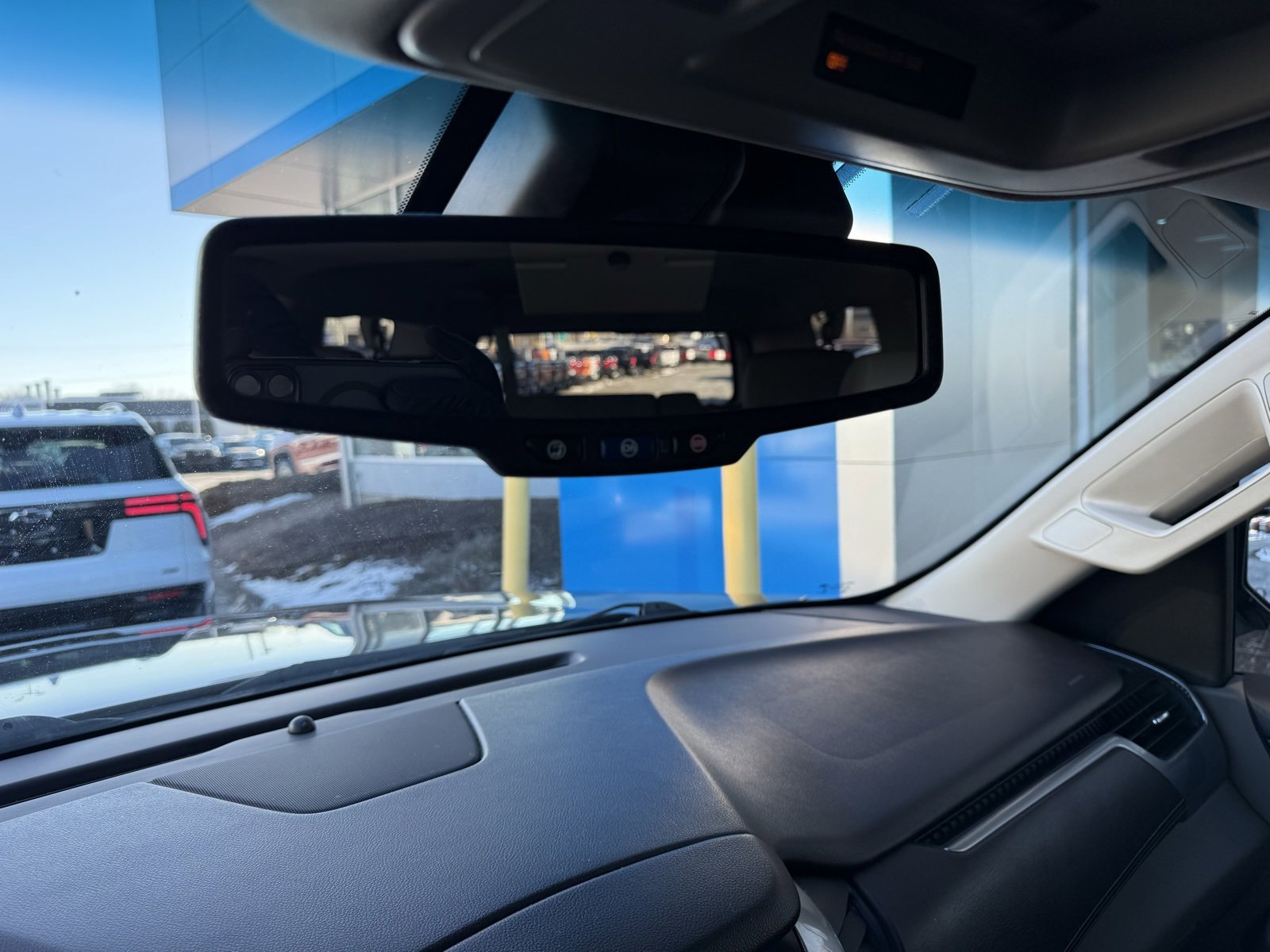 Used 2015 Chevrolet Suburban LTZ image 34