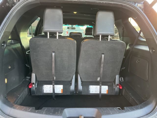 Used 2016 Ford Explorer XLT w/ Equipment Group 202A FWD image 42