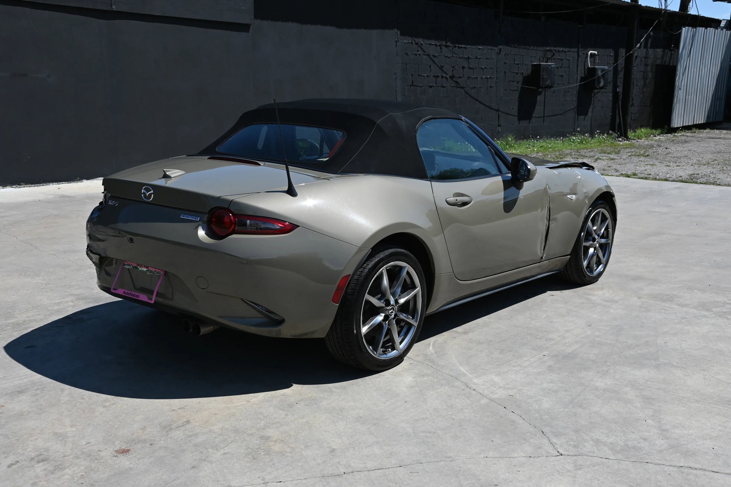 Used 2023 MAZDA MX-5 Miata Grand Touring image 3