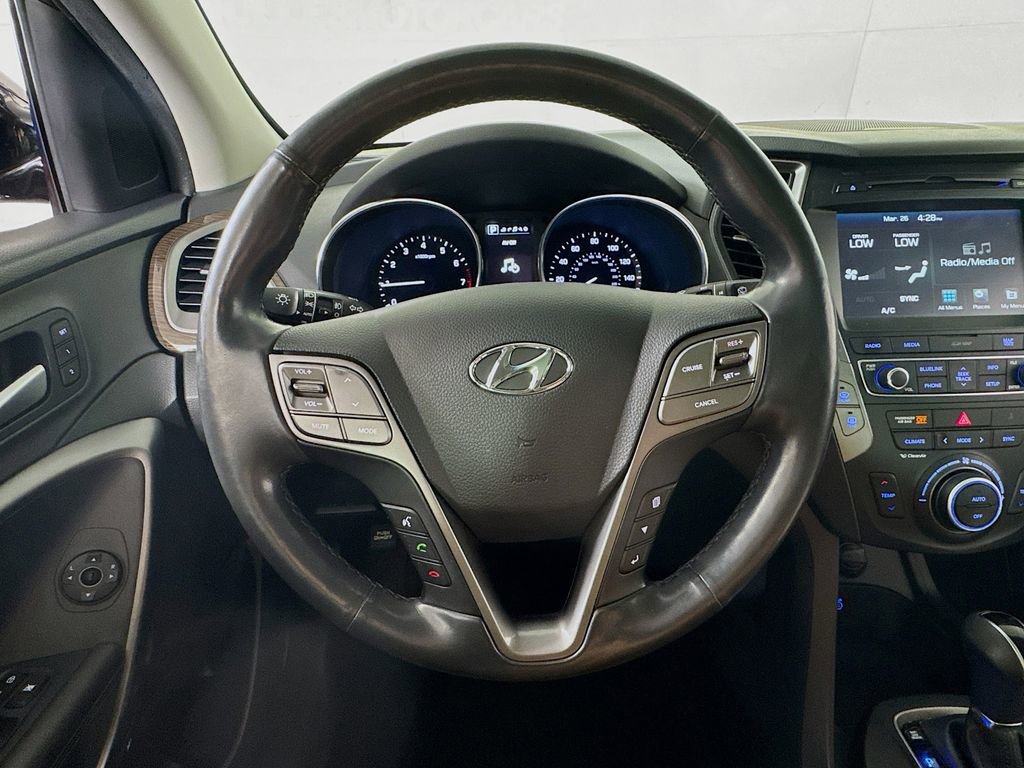 Used 2017 Hyundai Santa Fe Sport image 11