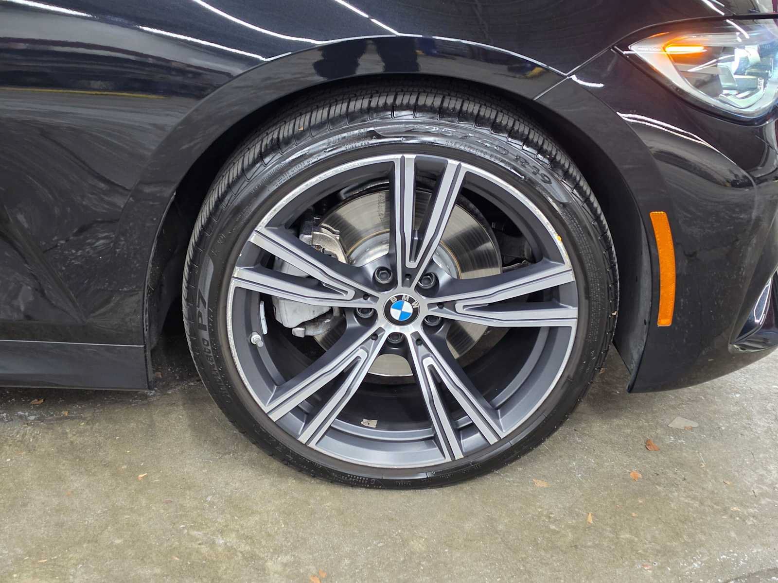 Used 2021 BMW 330i xDrive Sedan w/ M Sport Package AWD/4WD image 9