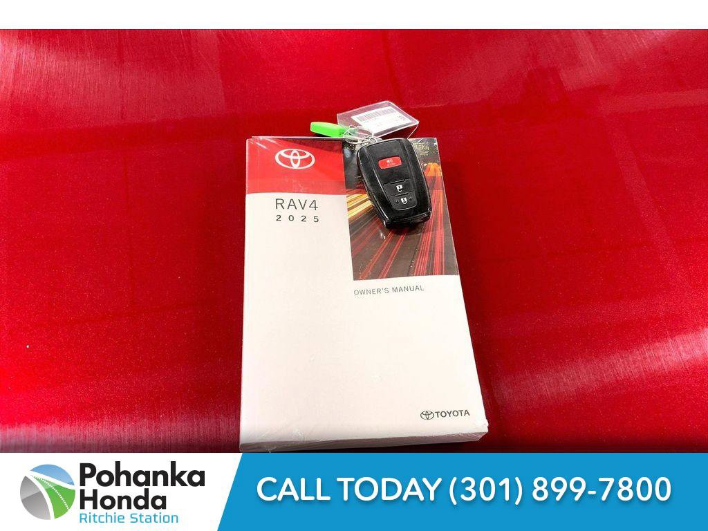 Used 2025 Toyota RAV4 XLE image 11