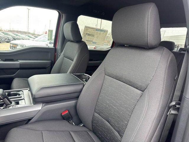 New 2025 Ford F150 XLT w/ Equipment Group 302A MID image 28