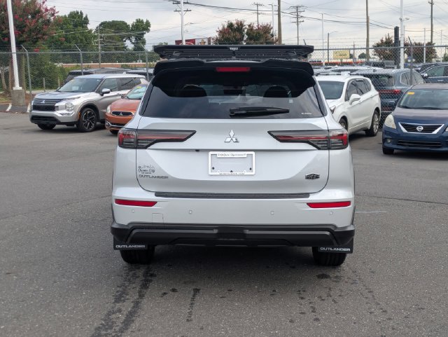 New 2025 Mitsubishi Outlander AWD image 4