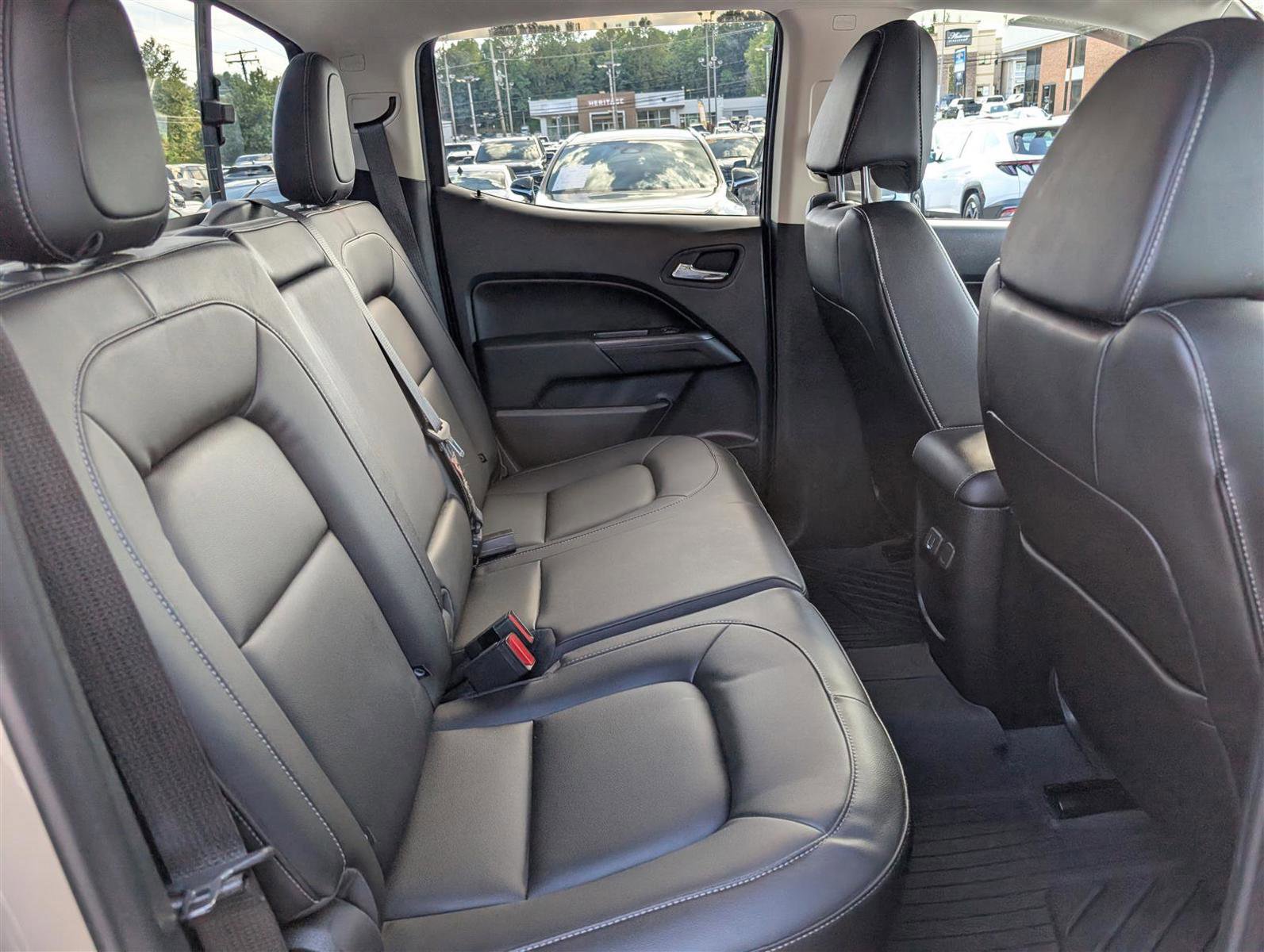 Used 2022 Chevrolet Colorado ZR2 w/ ZR2 Dusk Special Edition image 13