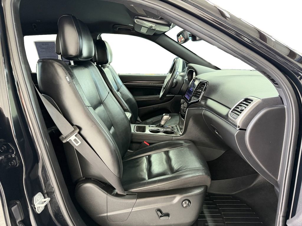 Used 2019 Jeep Grand Cherokee Limited RWD image 17