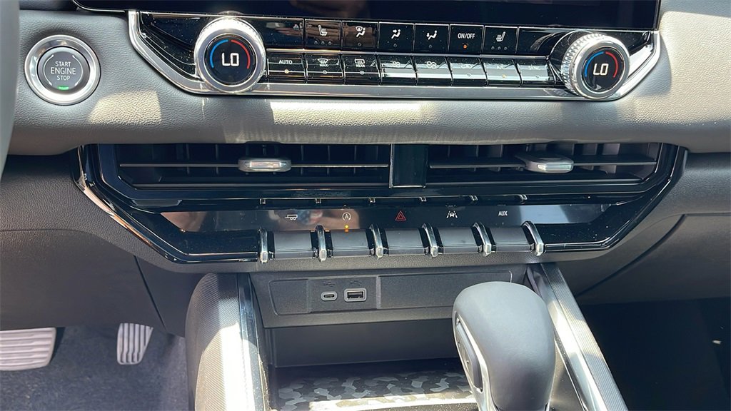 New 2025 GMC Canyon Elevation w/ Convenience Package image 19