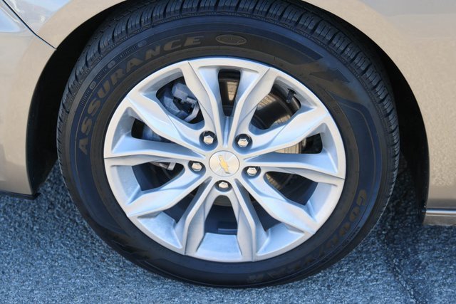 Used 2022 Chevrolet Malibu LT image 7