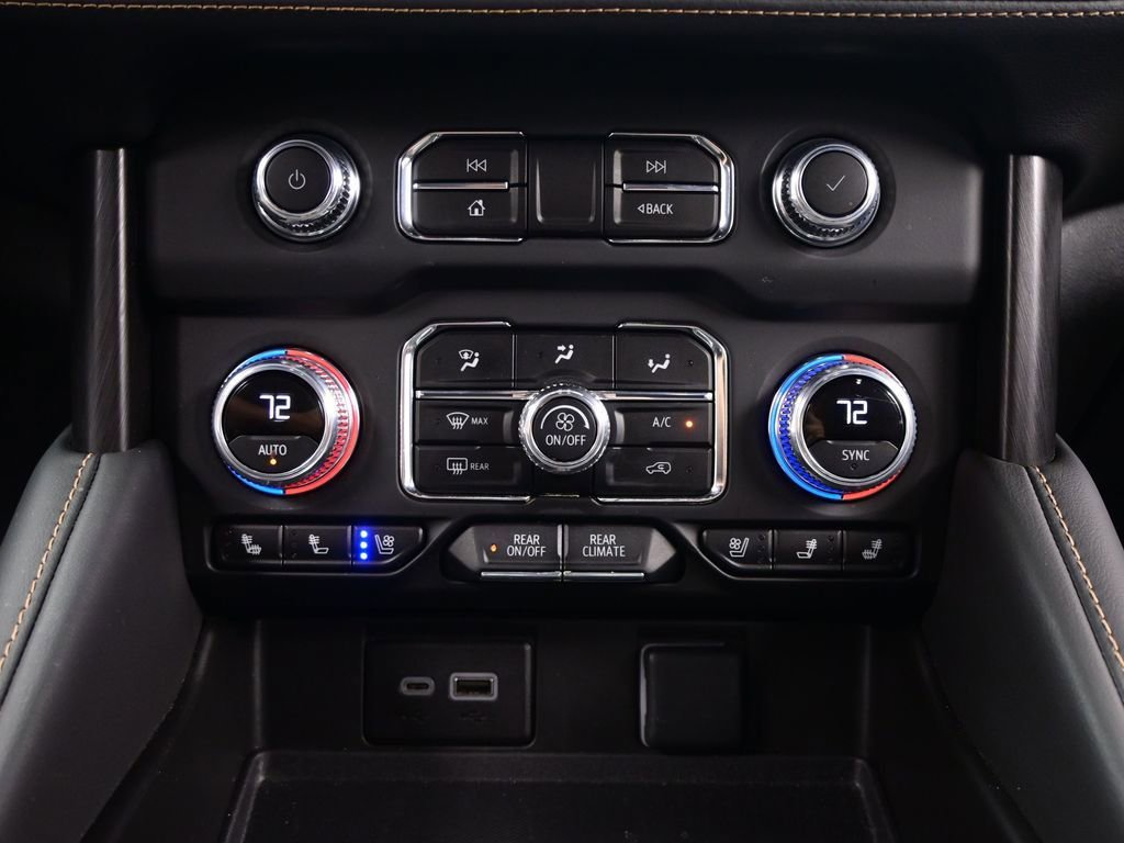 Used 2024 GMC Yukon XL AT4 w/ Technology Package image 28