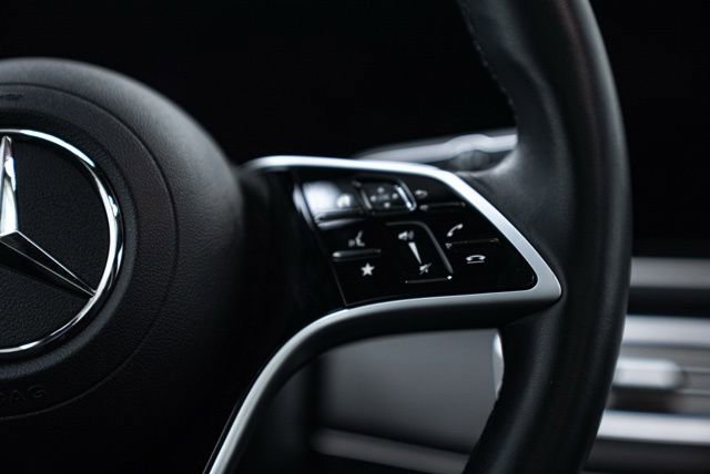 Used 2025 Mercedes-Benz GLS 450 4MATIC image 21