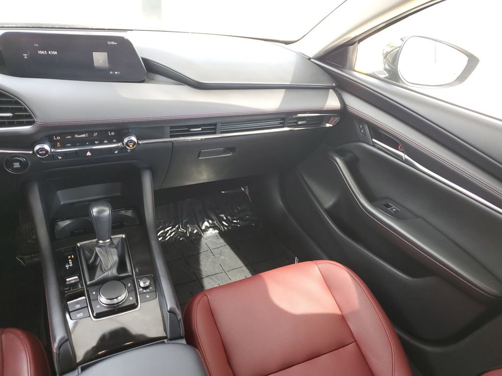 Used 2024 MAZDA MAZDA3 s image 11