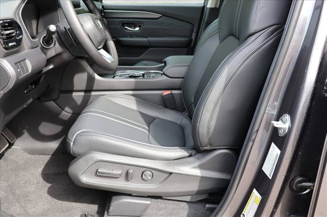 New 2026 Honda Pilot Touring image 11