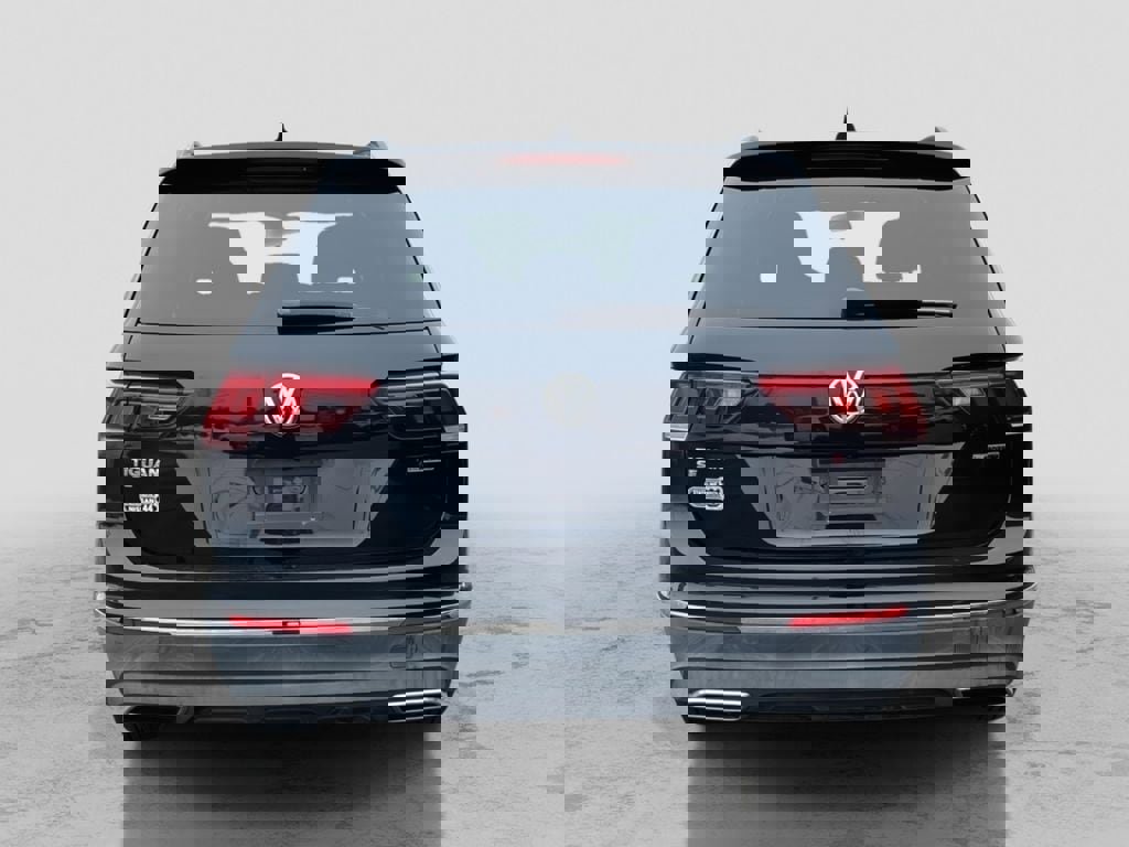 Used 2020 Volkswagen Tiguan SE w/ Panoramic Sunroof Package image 6