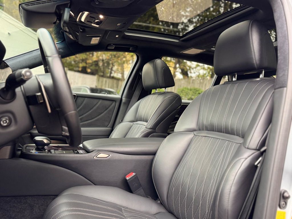 Used 2022 Lexus LS 500 AWD w/ Luxury Package image 19