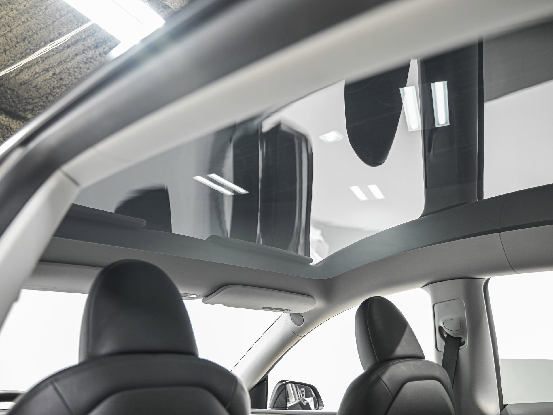 Used 2023 Tesla Model Y Long Range image 24