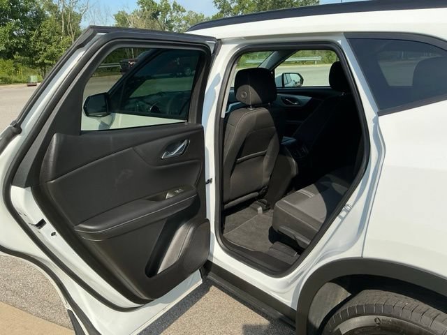 Used 2024 Chevrolet Blazer LT w/ Convenience Package FWD image 16