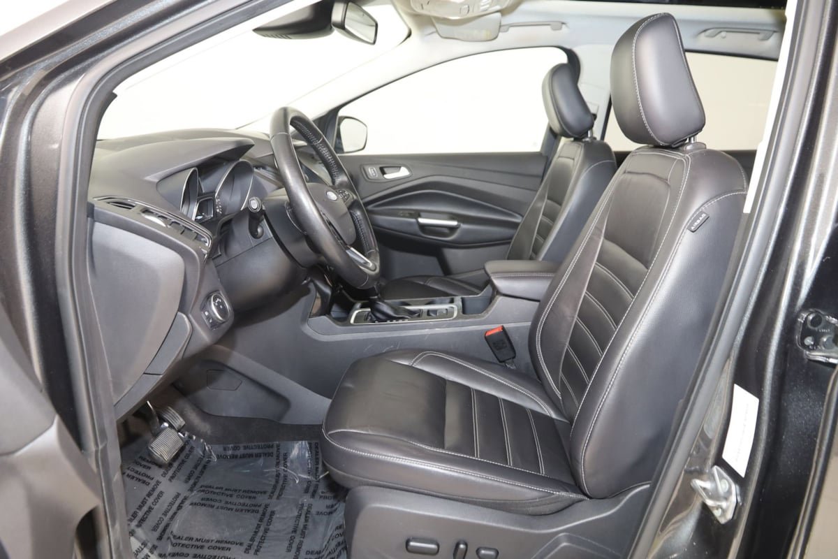 Used 2019 Ford Escape Titanium FWD image 12