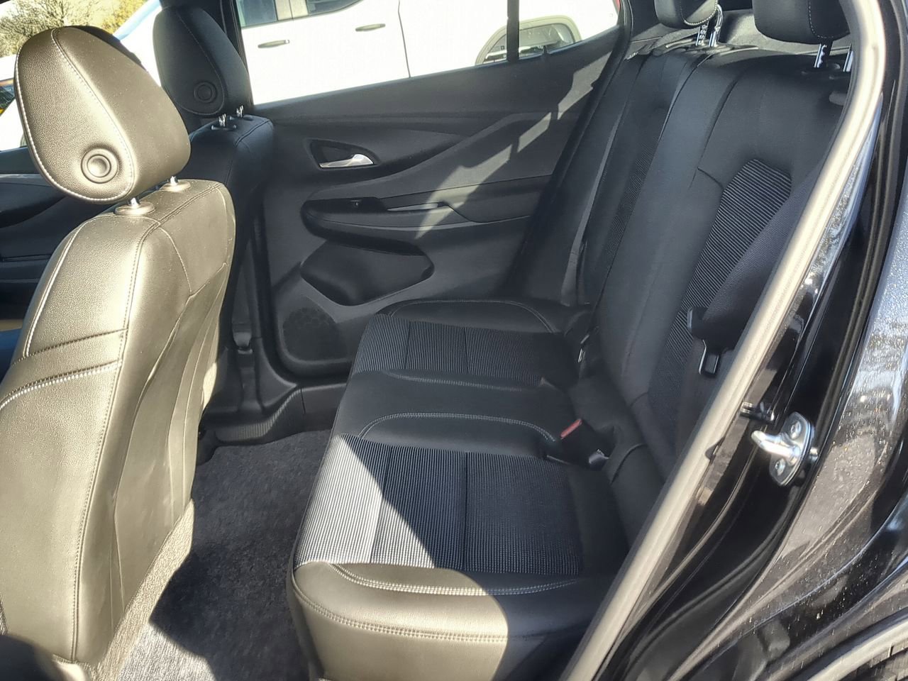 Used 2025 Buick Envista Preferred w/ Convenience I Package image 23