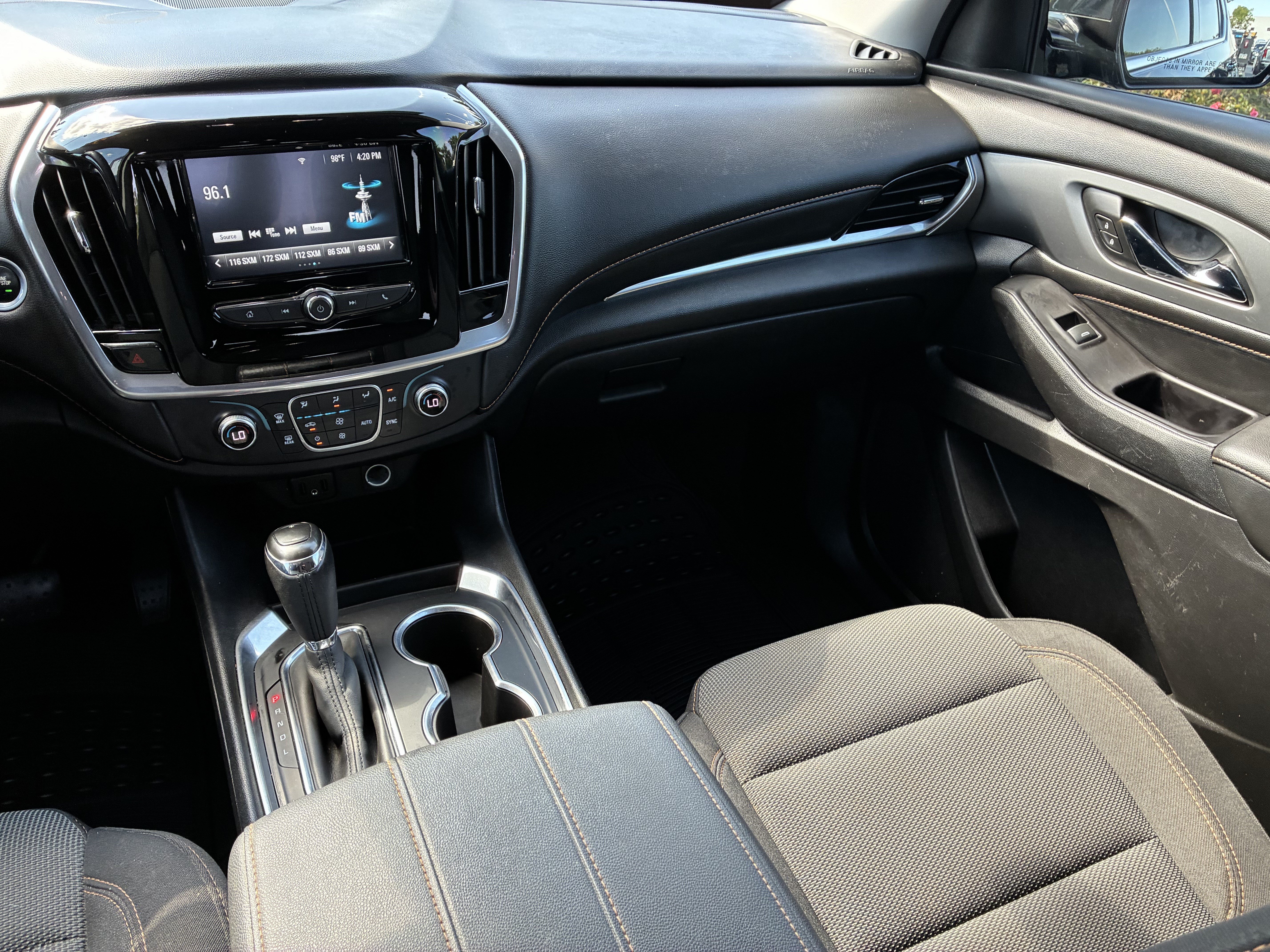 Used 2019 Chevrolet Traverse LT FWD image 21