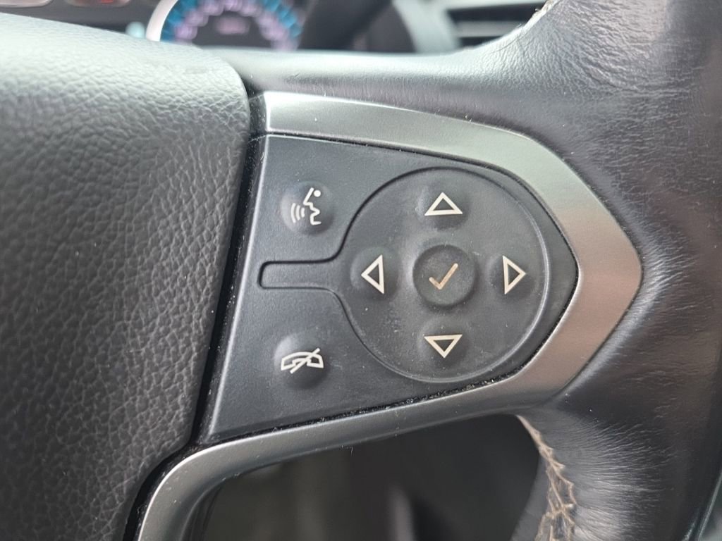 Used 2017 Chevrolet Suburban Premier image 22