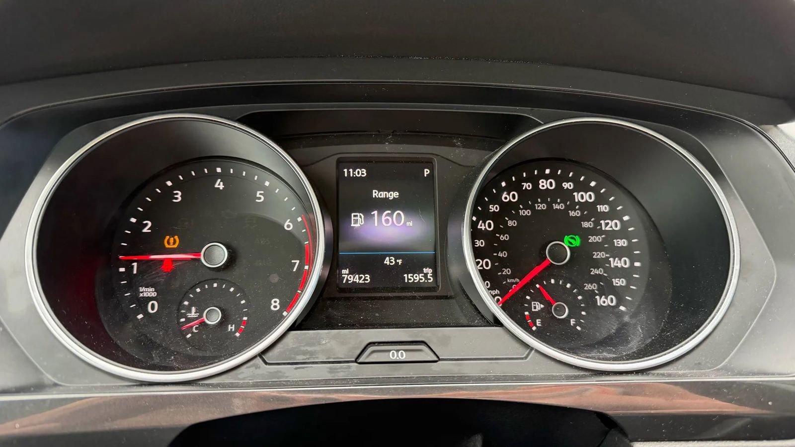 Used 2018 Volkswagen Tiguan SE w/ Panoramic Sunroof Package image 30