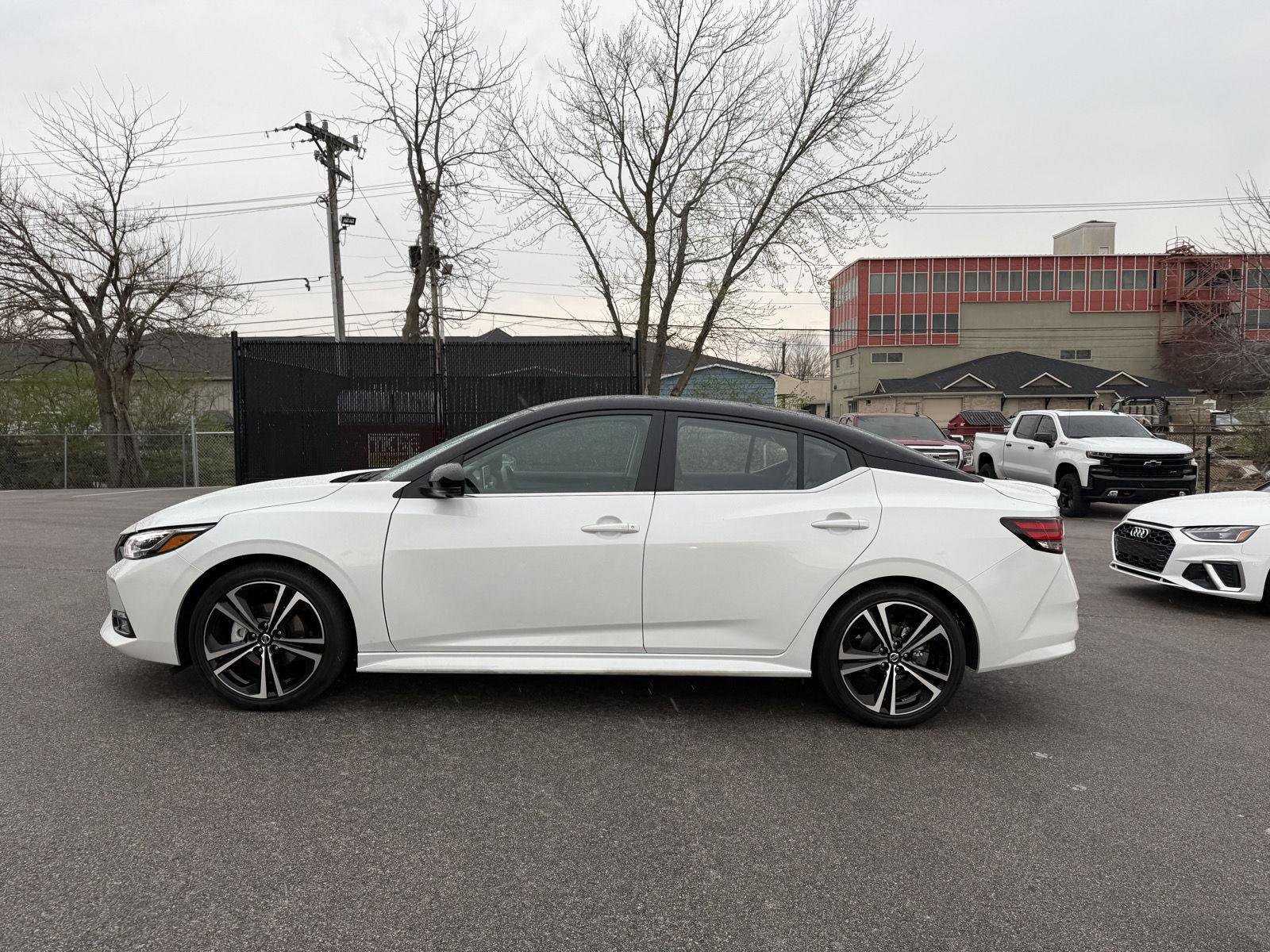 Used 2023 Nissan Sentra SR w/ SR Premium Package image 6