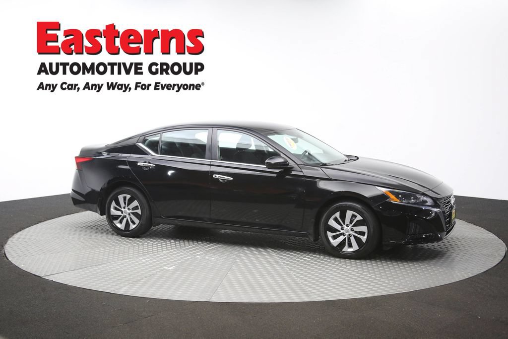 Used 2023 Nissan Altima 2.5 S FWD image 46
