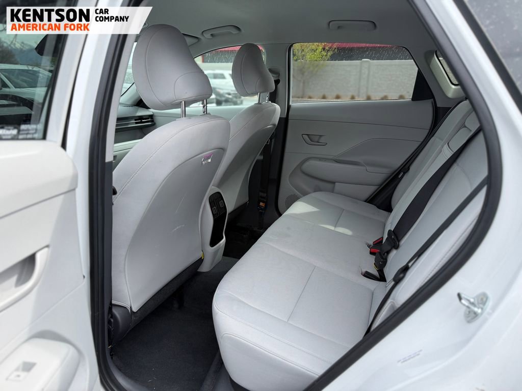 Used 2025 Hyundai Kona SEL image 7
