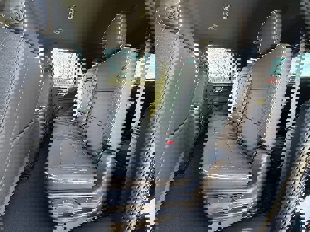 New 2026 GMC Yukon Elevation w/ LPO, Floor Liner Package image 15