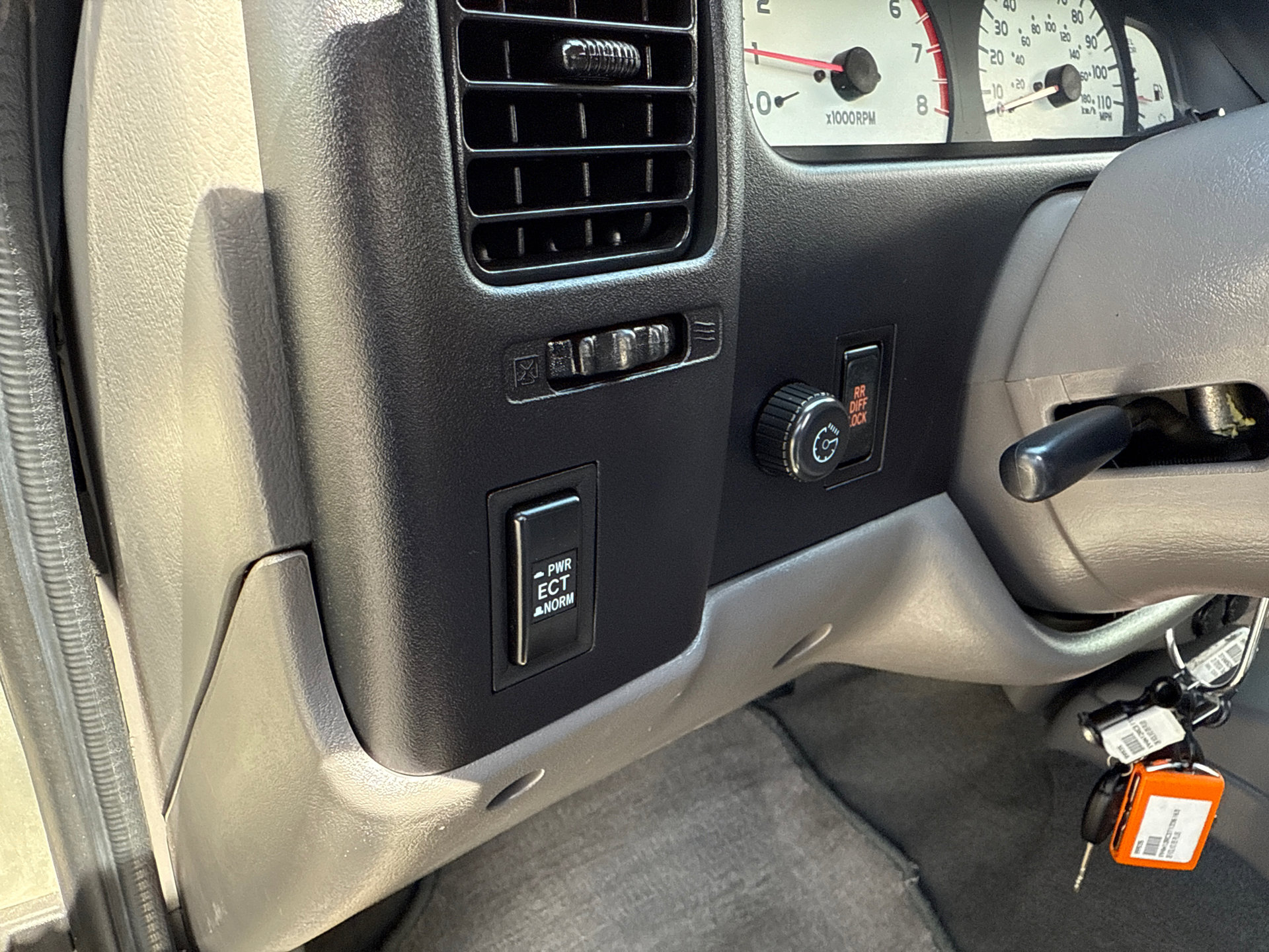 Used 2004 Toyota Tacoma PreRunner image 25