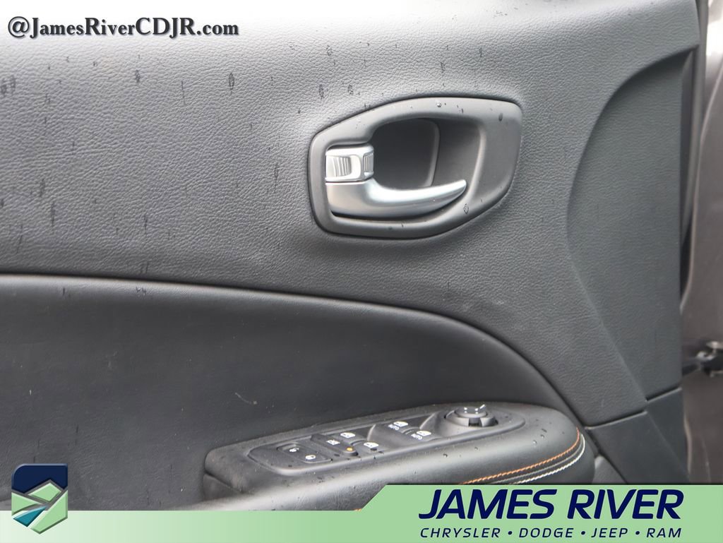 Used 2020 Jeep Compass Latitude image 21