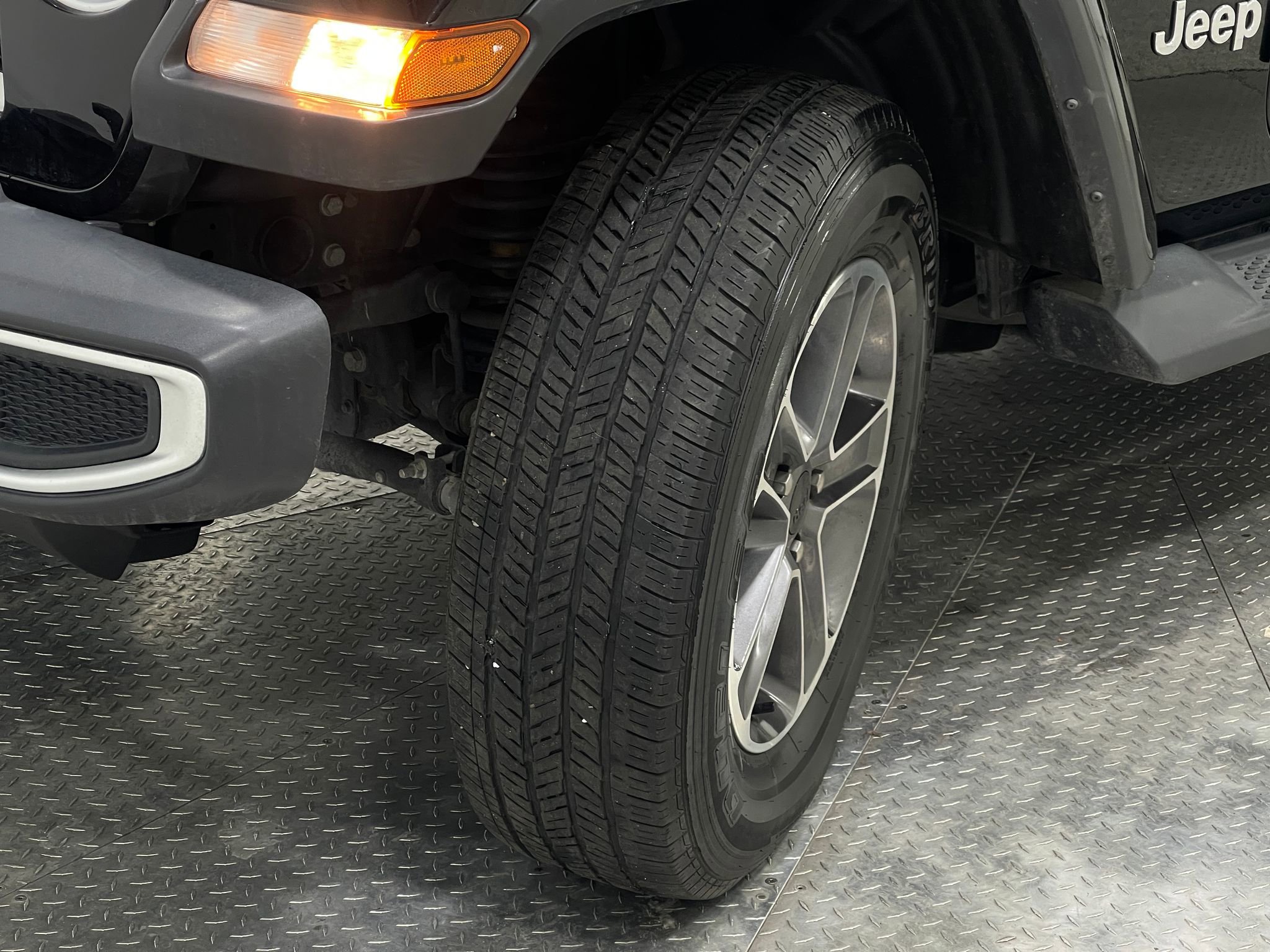 Used 2023 Jeep Wrangler Sahara w/ Cold Weather Group image 36