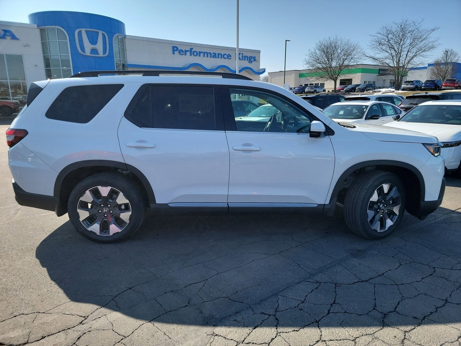 New 2026 Honda Pilot Touring image 11