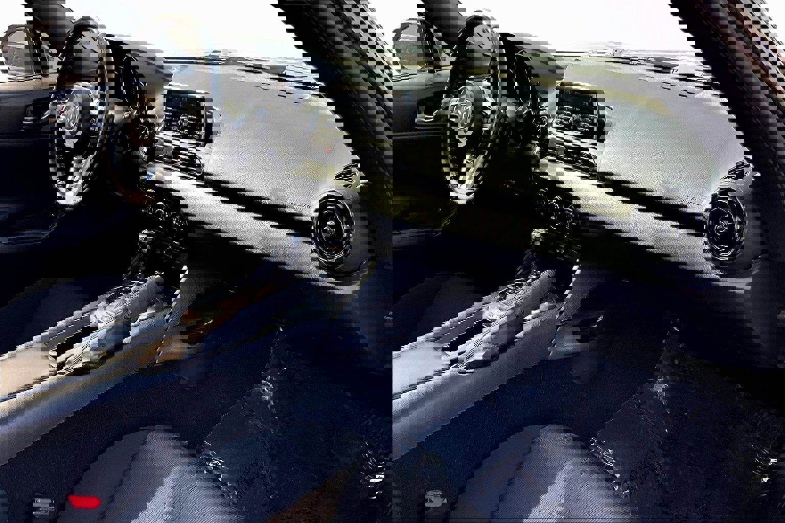 Used 2017 MAZDA MX-5 Miata Sport image 13